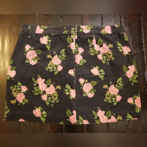 Y2K WILD FABLE CORDUROY MINI SKIRT FLORAL POCKETS ROSE 🌹 SUMMER SEXY DATE NIGHT - Picture 4 of 5
